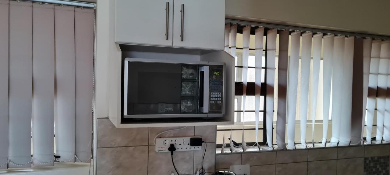 Stella Maris 144 Apartment Amanzimtoti Luaran gambar
