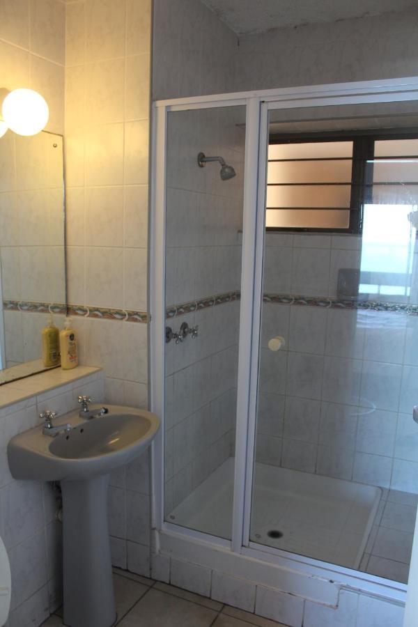 Stella Maris 144 Apartment Amanzimtoti Luaran gambar